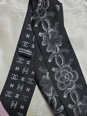 CHANEL Black & Pink Camellia Logo Silk Twilly Scarf